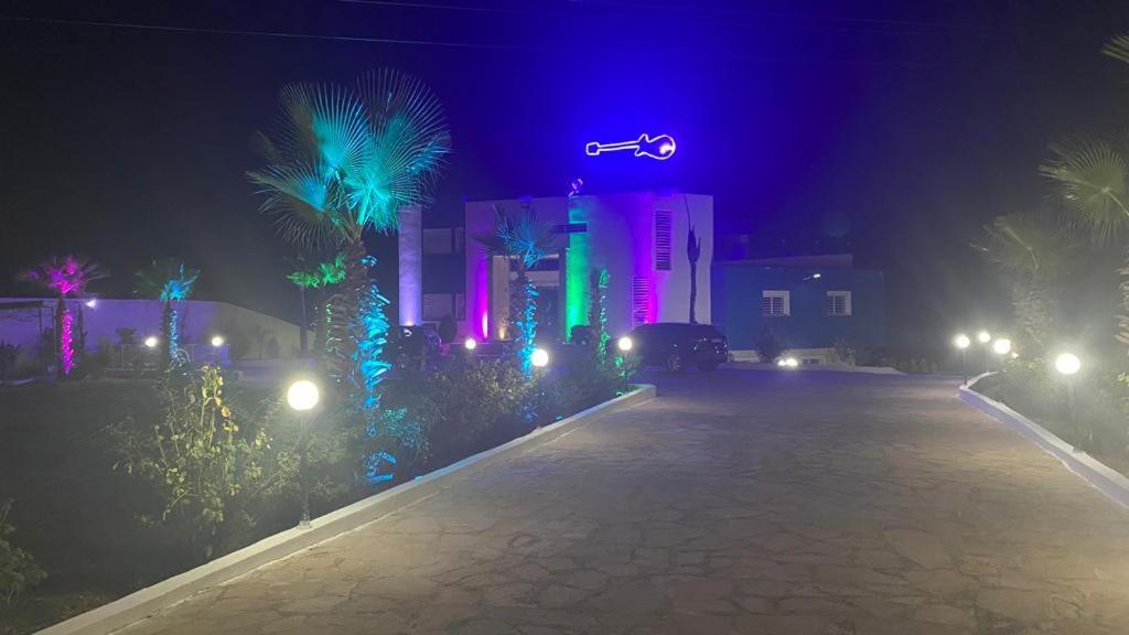 Ecohame - Oeko-Hain - Ecohaven - Ecobrio Guitar Palace Bni Quolla Dış mekan fotoğraf